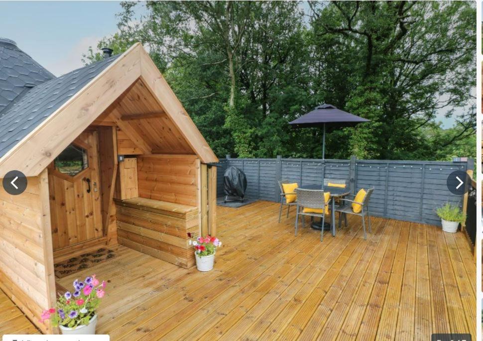 The Hive - Unique Log Cabin With Wood Burning Stove Ludchurch Kültér fotó