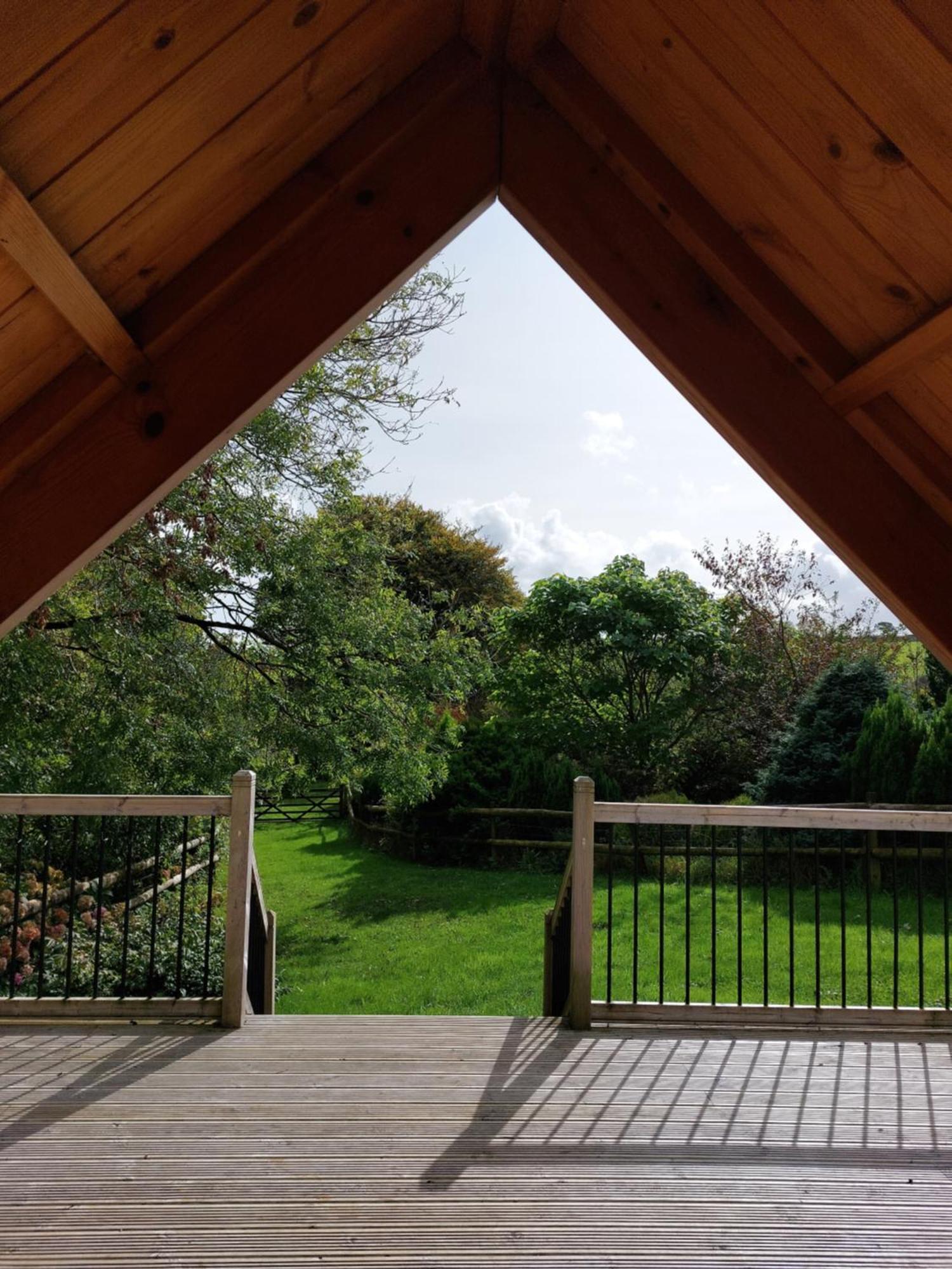 The Hive - Unique Log Cabin With Wood Burning Stove Ludchurch Kültér fotó